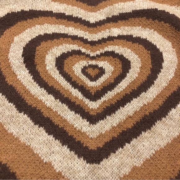 Brown Retro Mock Neck Heart Sweater - Picture 3 of 4